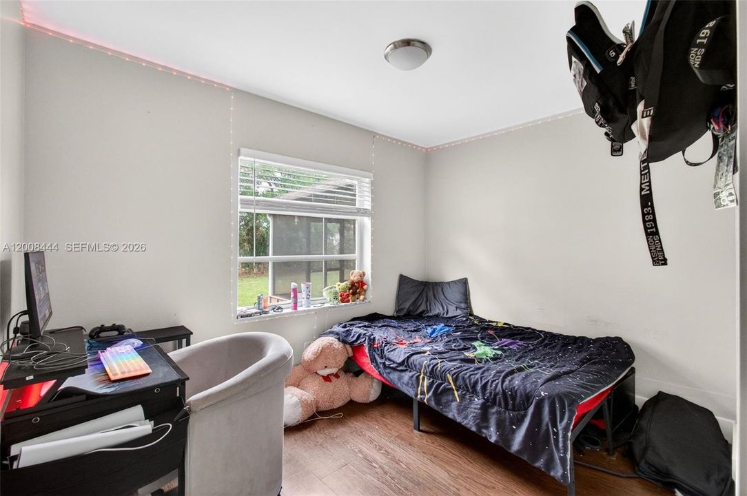 Active With Contract: $4,650 (4 beds, 2 baths, 1369 Square Feet)