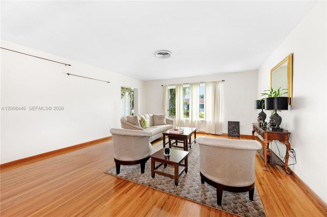 For Sale: $1,370,000 (5 beds, 3 baths, 3087 Square Feet)