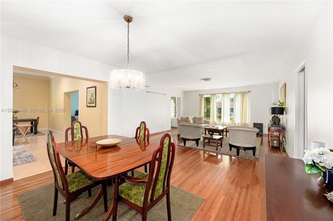 For Sale: $1,370,000 (5 beds, 3 baths, 3087 Square Feet)