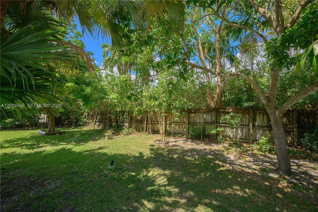 For Sale: $1,370,000 (5 beds, 3 baths, 3087 Square Feet)