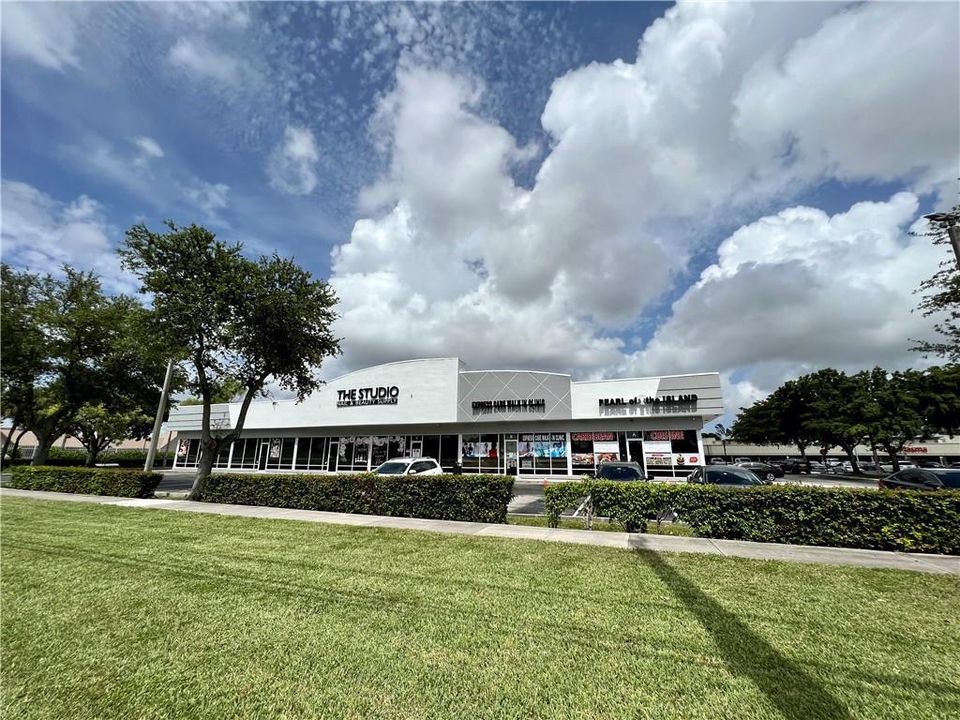 FRONT OF PLAZA