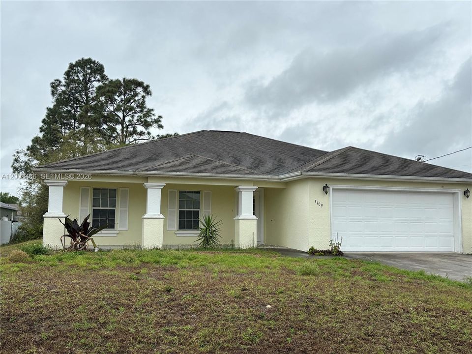 For Rent: $1,950 (3 beds, 2 baths, 1472 Square Feet)