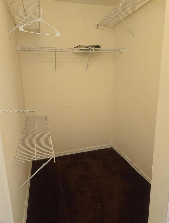 For Sale: $340,000 (3 beds, 2 baths, 1515 Square Feet)