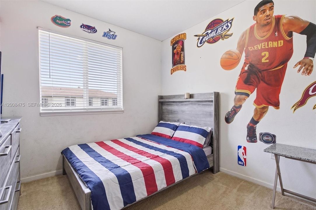 2nd bedroom