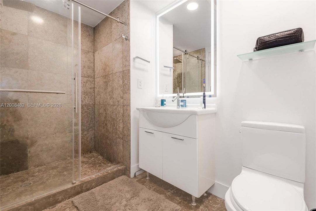 En Renta: $8,000 (3 camas, 2 baños, 1825 Pies cuadrados)