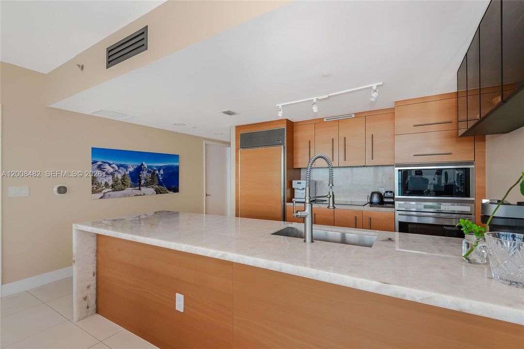 En Renta: $8,000 (3 camas, 2 baños, 1825 Pies cuadrados)