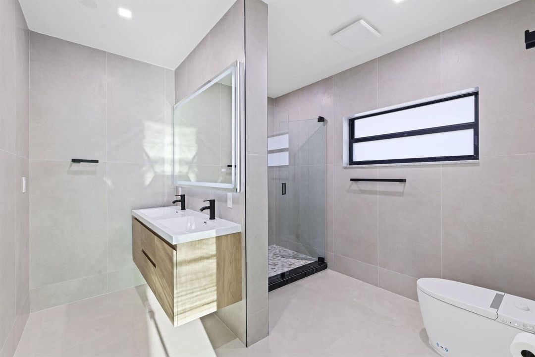 5641 Bayview Drive - 55.jpg-SMALL