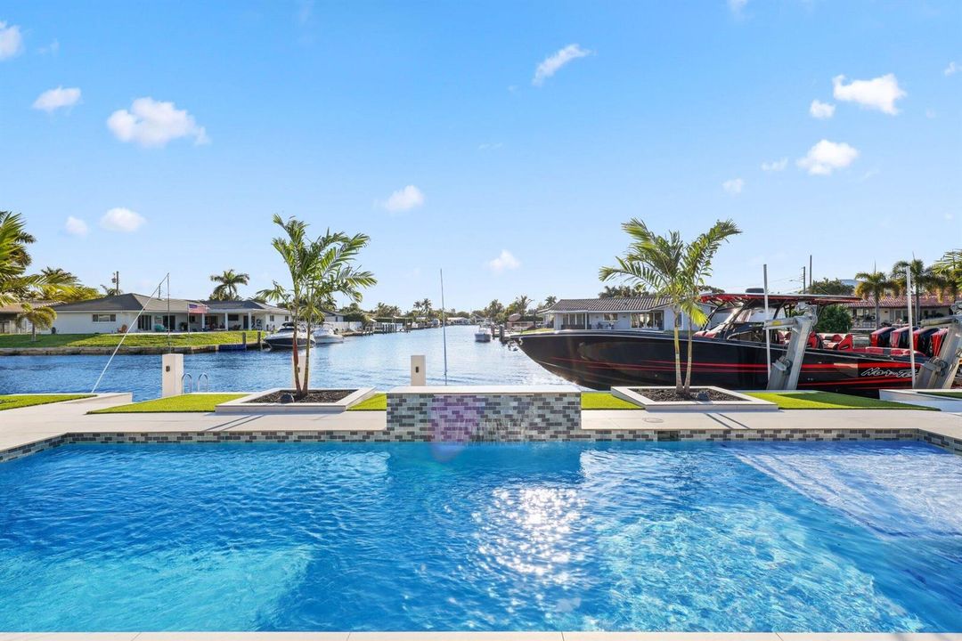 5641 Bayview Drive - 38.jpg-SMALL