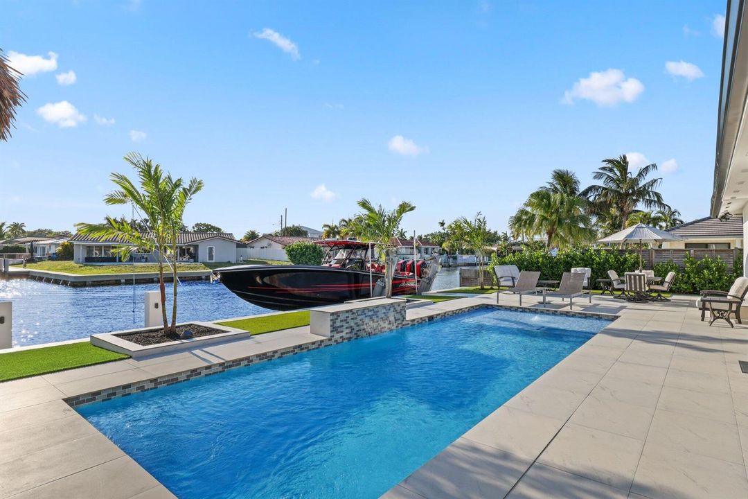 5641 Bayview Drive - 39.jpg-SMALL