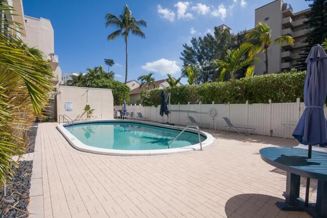 Pool deck