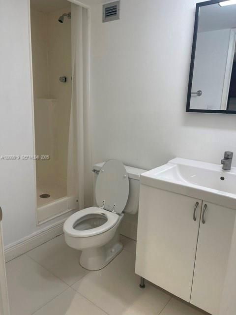 full guest bath