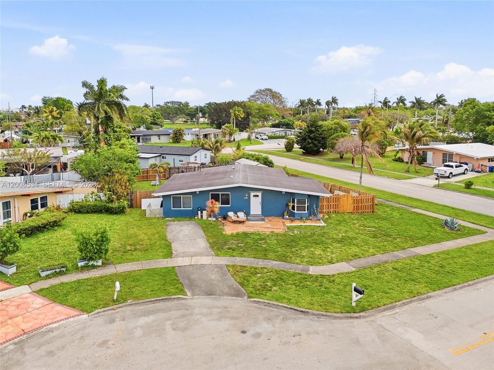 Active With Contract: $3,300 (4 beds, 2 baths, 1236 Square Feet)