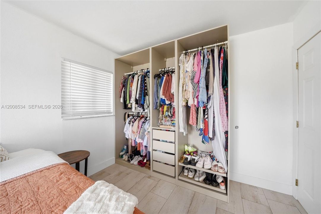 Active With Contract: $3,300 (4 beds, 2 baths, 1236 Square Feet)