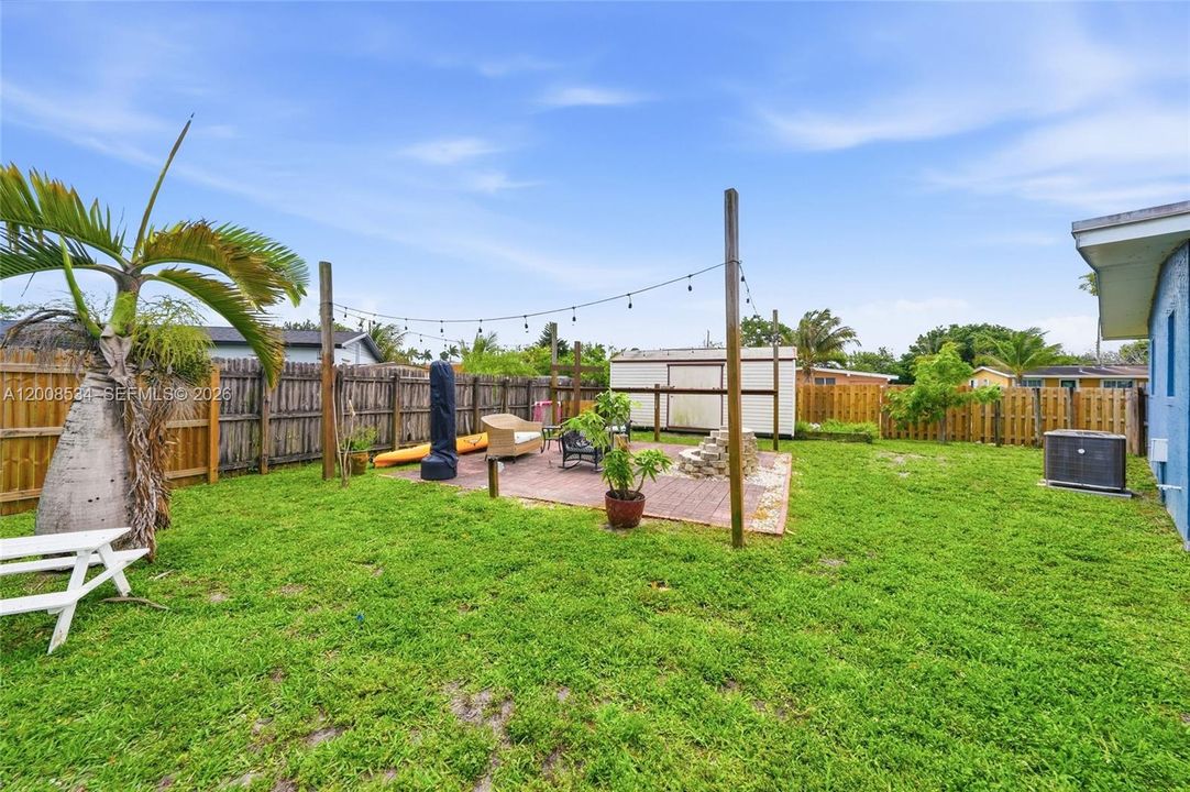 Active With Contract: $3,300 (4 beds, 2 baths, 1236 Square Feet)