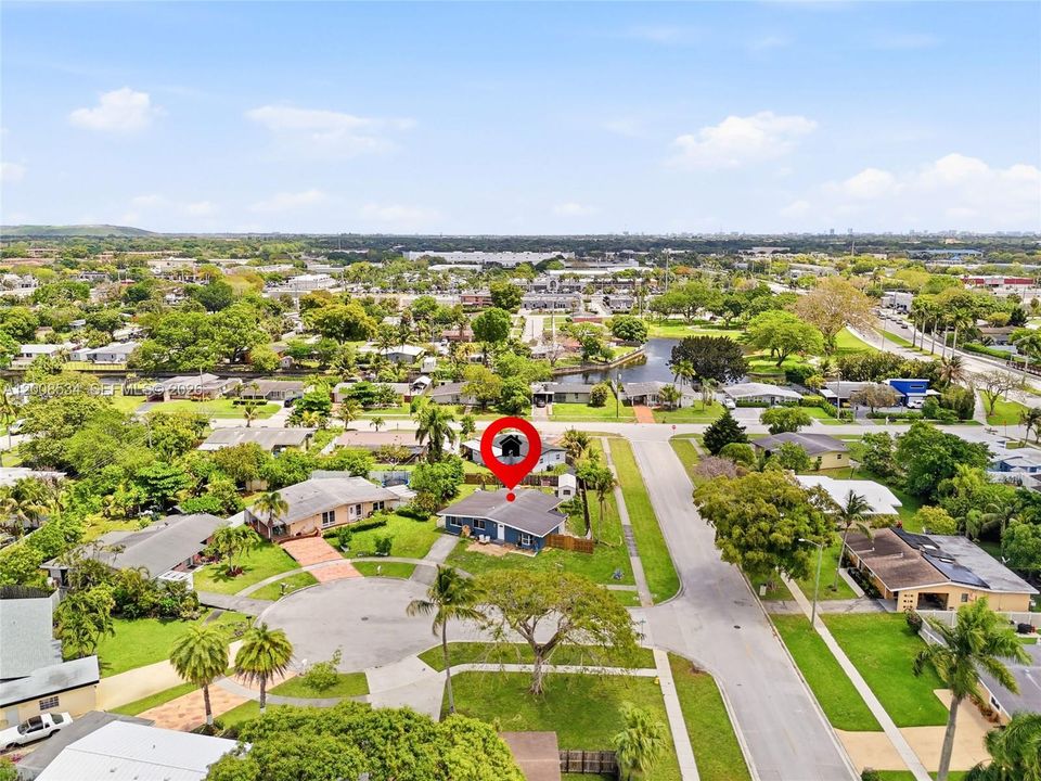 Active With Contract: $3,300 (4 beds, 2 baths, 1236 Square Feet)