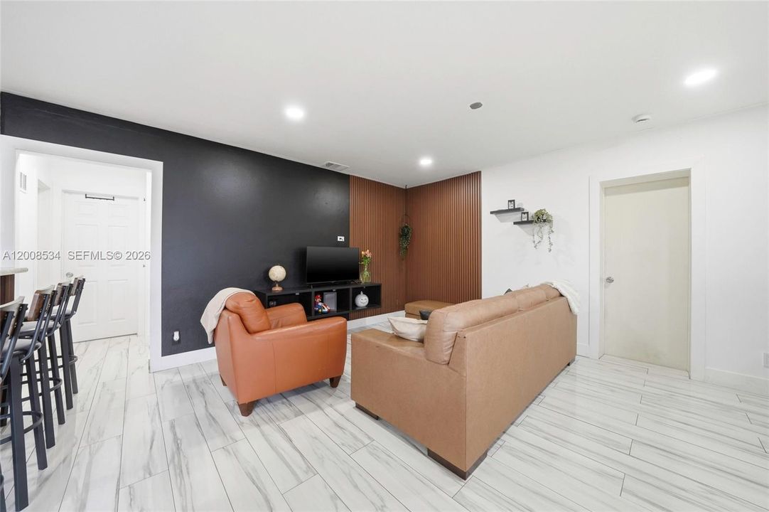 Active With Contract: $3,300 (4 beds, 2 baths, 1236 Square Feet)