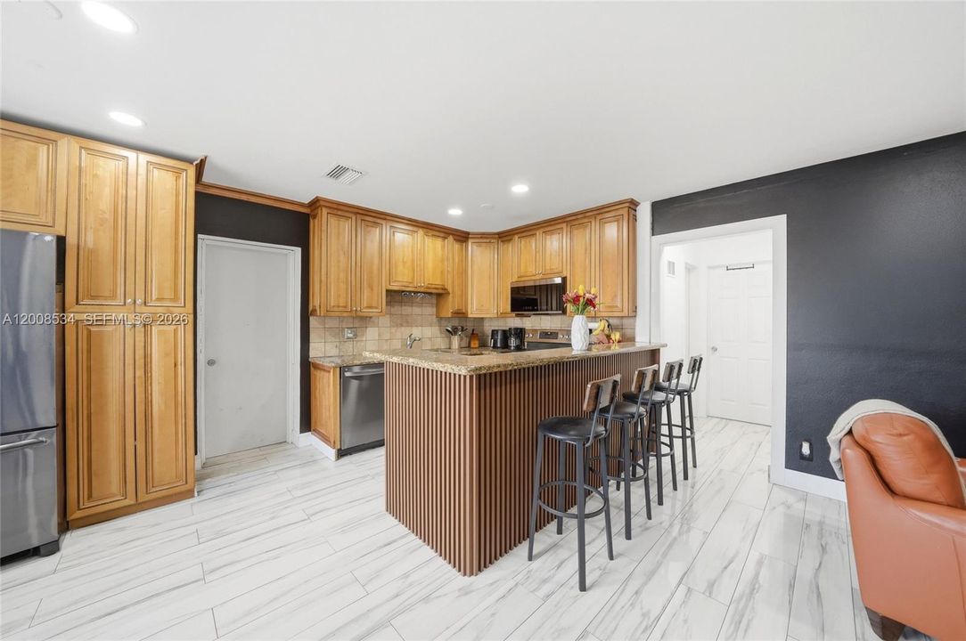 Active With Contract: $3,300 (4 beds, 2 baths, 1236 Square Feet)