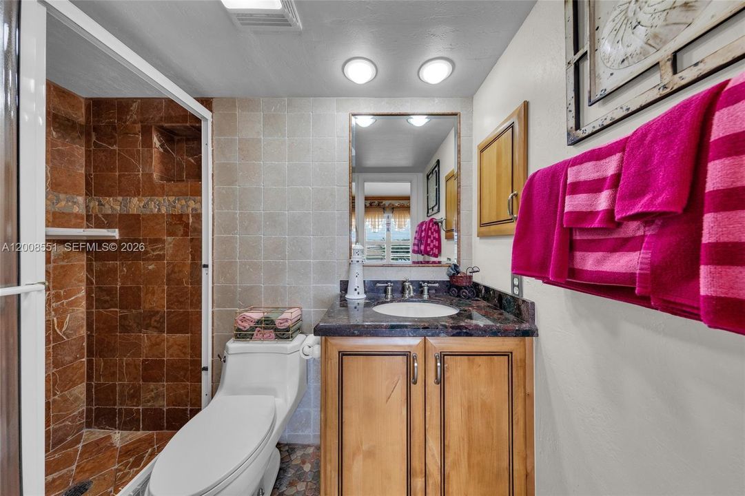For Rent: $3,500 (2 beds, 2 baths, 1020 Square Feet)