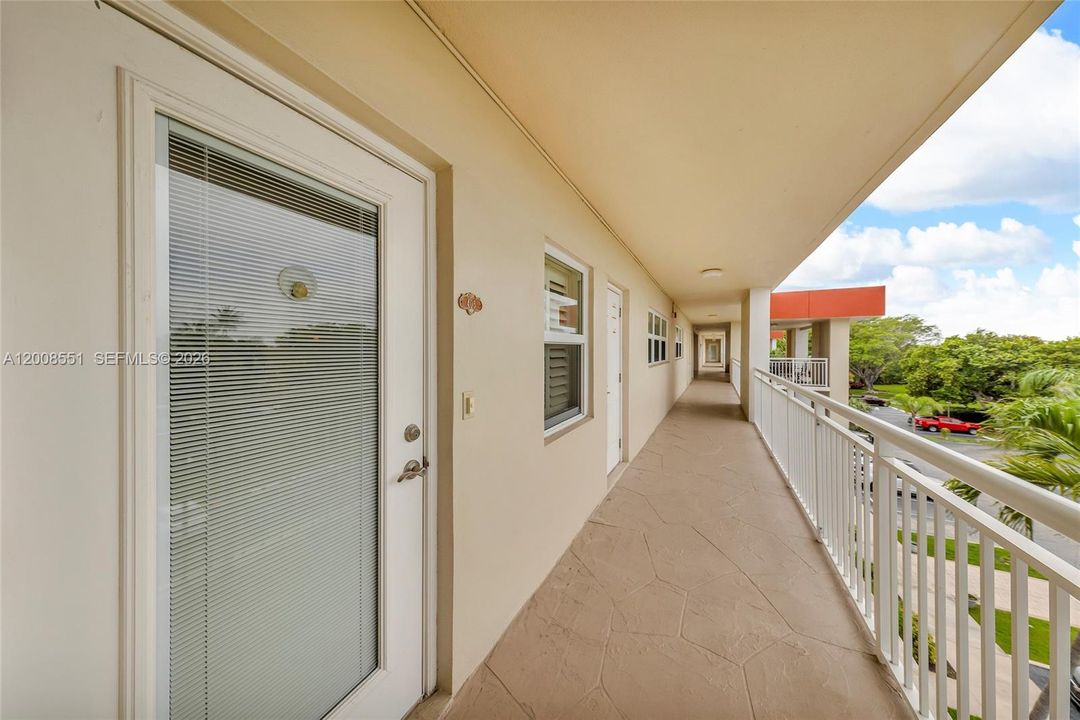 For Rent: $3,500 (2 beds, 2 baths, 1020 Square Feet)