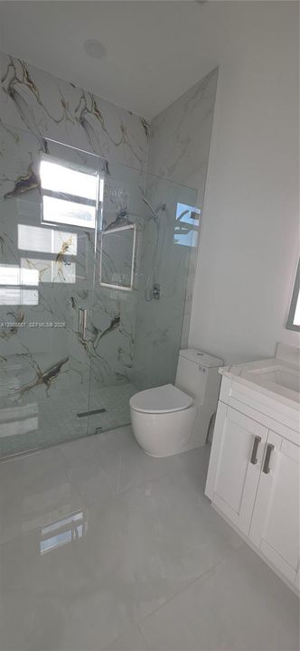 For Rent: $2,000 (6 beds, 4 baths, 1199 Square Feet)