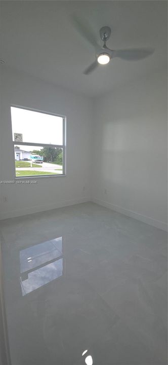 For Rent: $2,000 (6 beds, 4 baths, 1199 Square Feet)