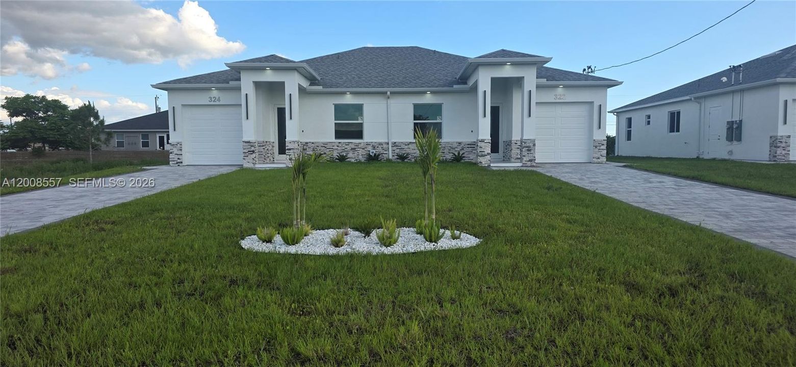 For Rent: $2,000 (6 beds, 4 baths, 1199 Square Feet)
