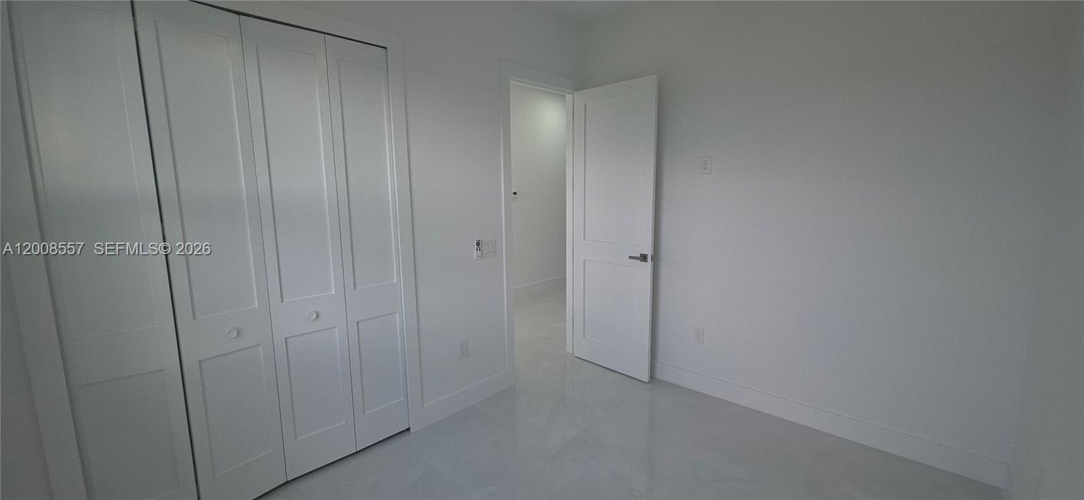 For Rent: $2,000 (6 beds, 4 baths, 1199 Square Feet)