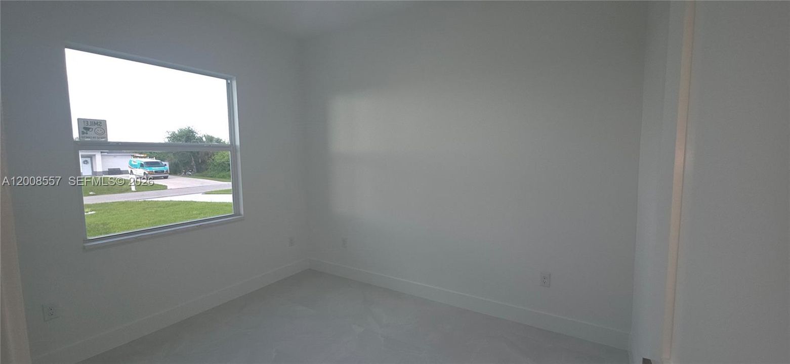 For Rent: $2,000 (6 beds, 4 baths, 1199 Square Feet)