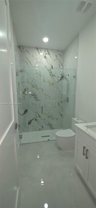 For Rent: $2,000 (6 beds, 4 baths, 1199 Square Feet)