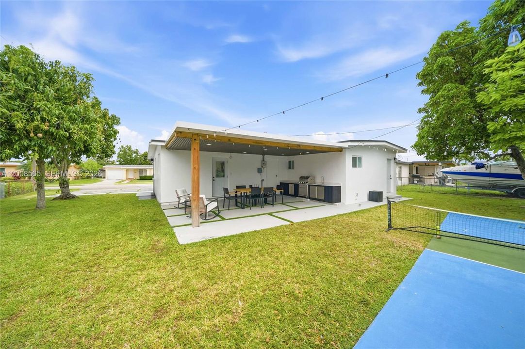 Activo con contrato: $695,000 (3 camas, 2 baños, 1218 Pies cuadrados)