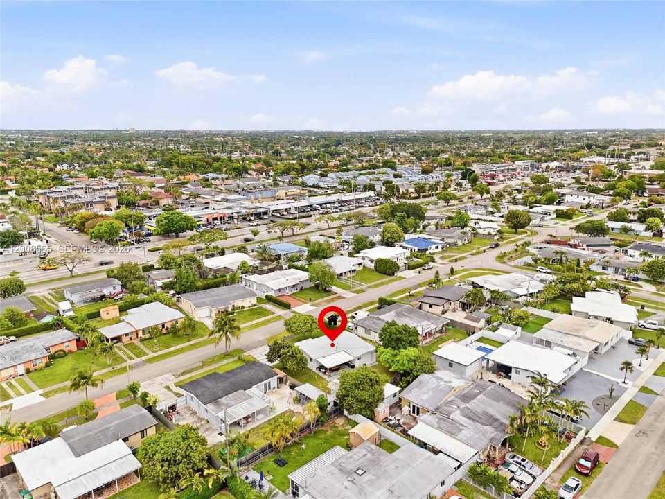 Activo con contrato: $695,000 (3 camas, 2 baños, 1218 Pies cuadrados)