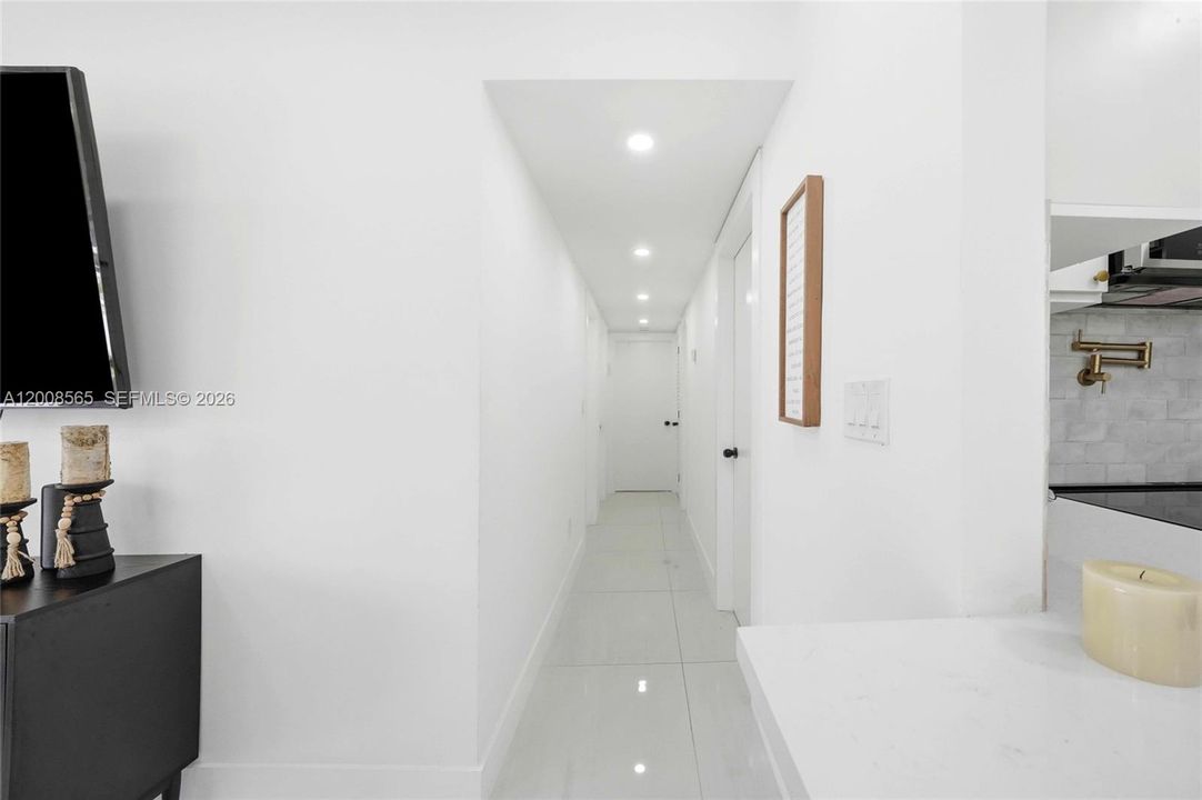 Activo con contrato: $695,000 (3 camas, 2 baños, 1218 Pies cuadrados)