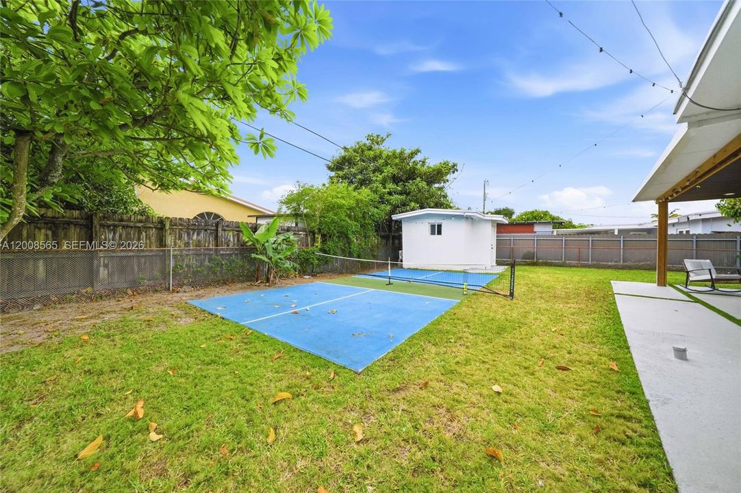 Activo con contrato: $695,000 (3 camas, 2 baños, 1218 Pies cuadrados)
