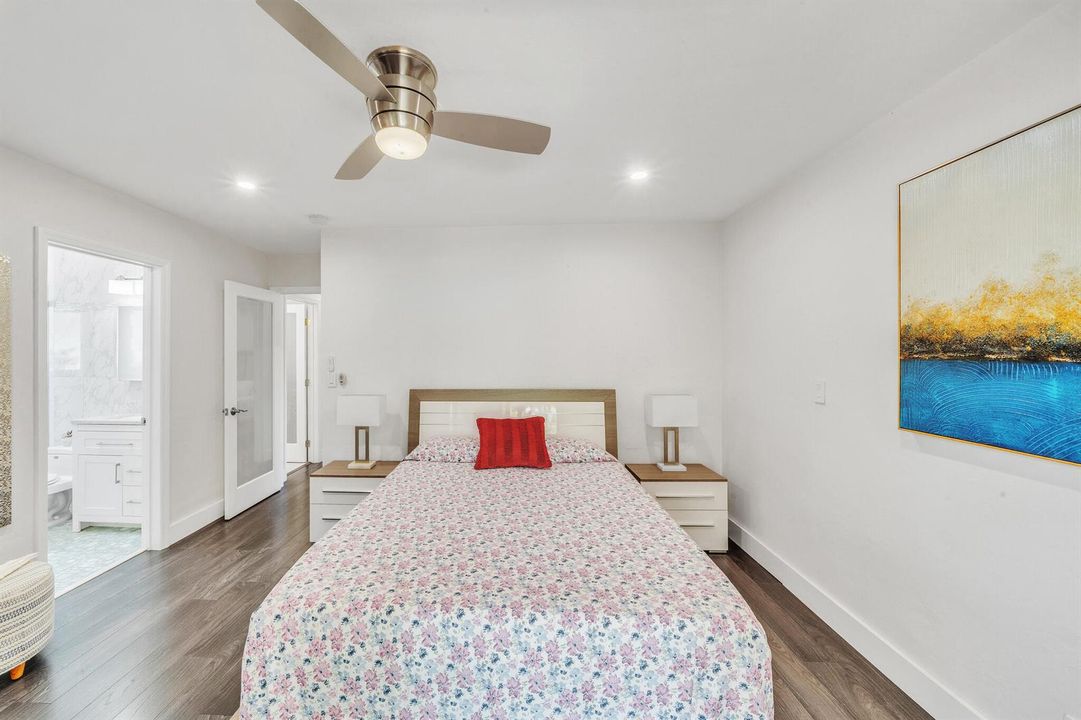 11 3293 Primary Bedroom (1)
