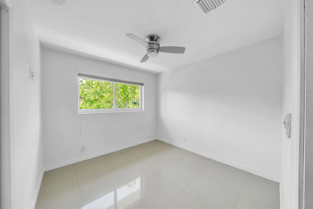 27 3291 Guest Bedrooms (1)
