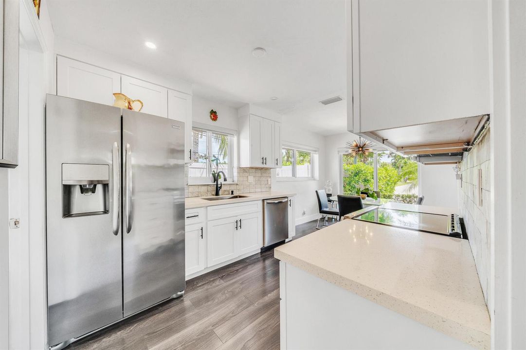 14 3293 Kitchen
