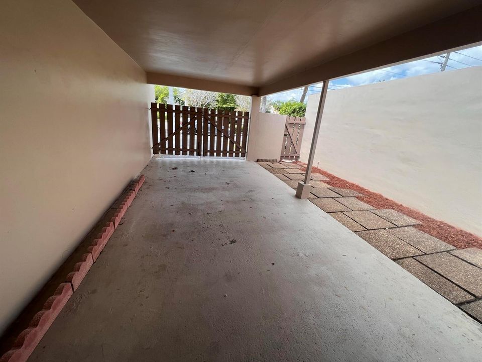 Carport