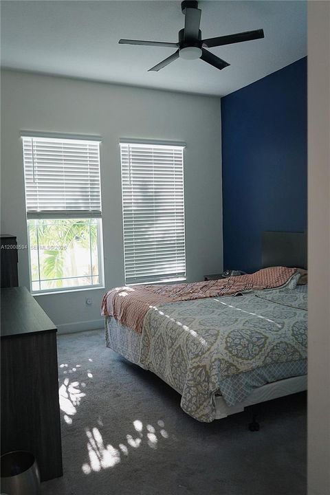 For Sale: $979,900 (6 beds, 4 baths, 4034 Square Feet)