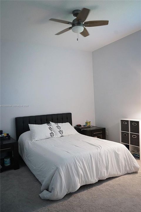 For Sale: $979,900 (6 beds, 4 baths, 4034 Square Feet)