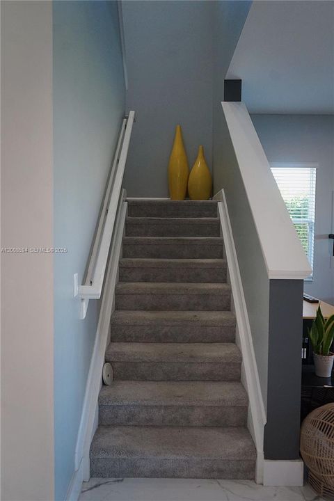 For Sale: $979,900 (6 beds, 4 baths, 4034 Square Feet)