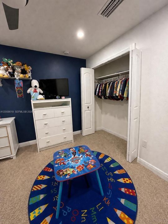 En Renta: $2,500 (3 camas, 2 baños, 1519 Pies cuadrados)