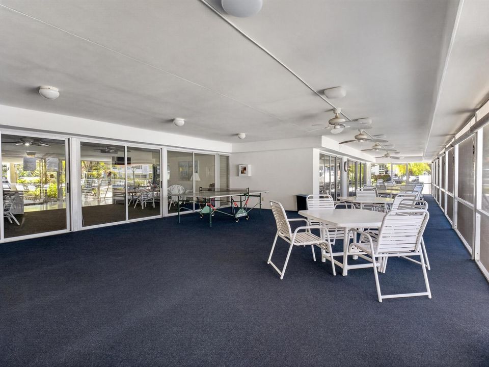 P1146326