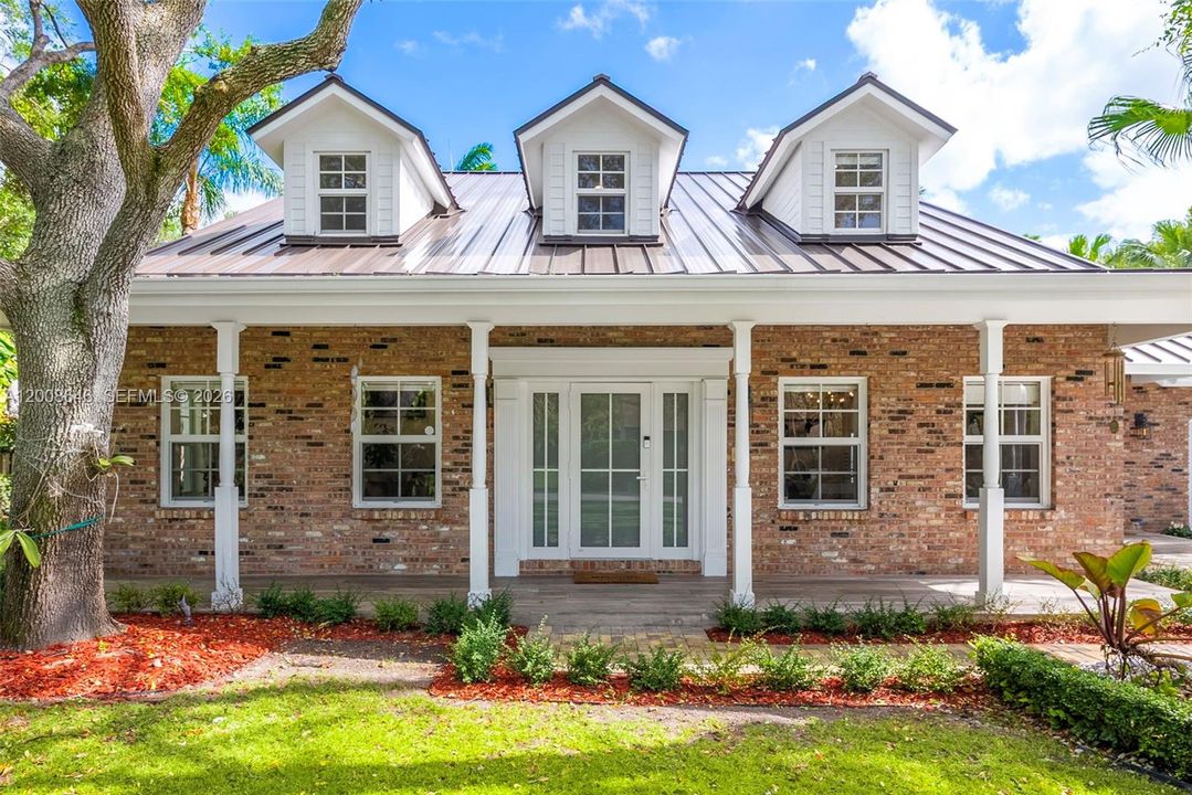 Active With Contract: $13,500 (4 beds, 4 baths, 3160 Square Feet)