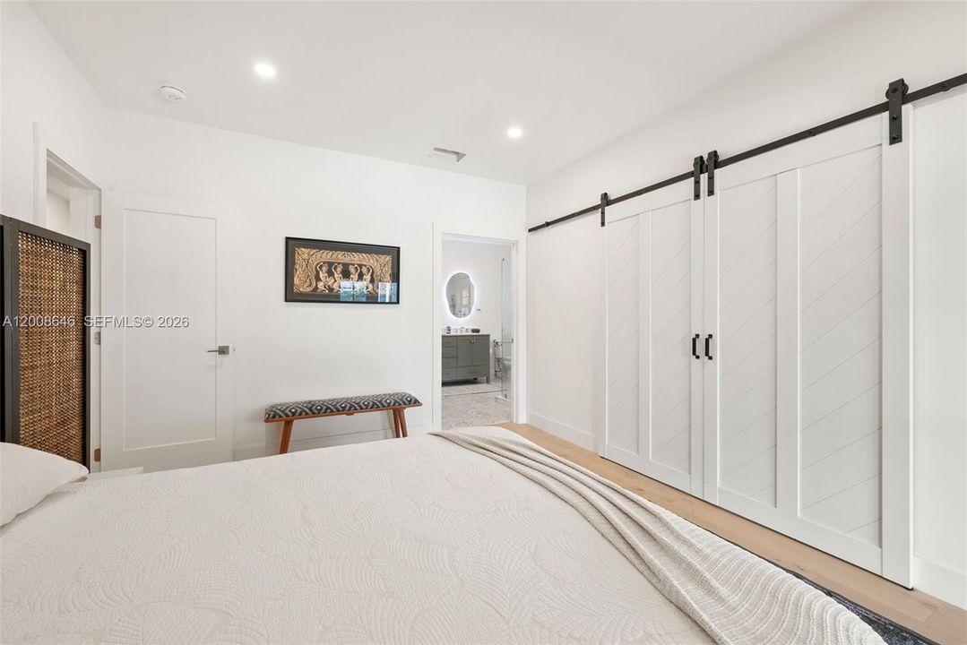Active With Contract: $13,500 (4 beds, 4 baths, 3160 Square Feet)