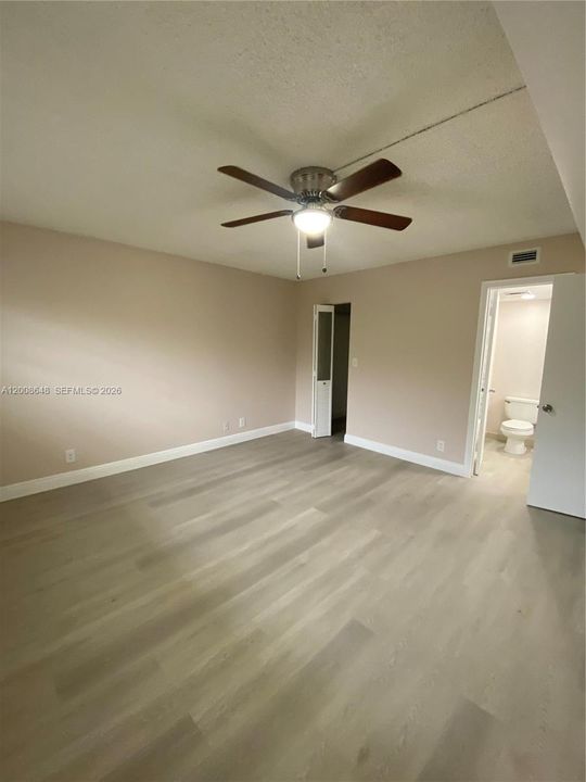 For Sale: $126,000 (2 beds, 2 baths, 960 Square Feet)