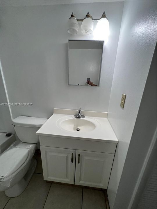 For Sale: $109,900 (1 beds, 1 baths, 680 Square Feet)