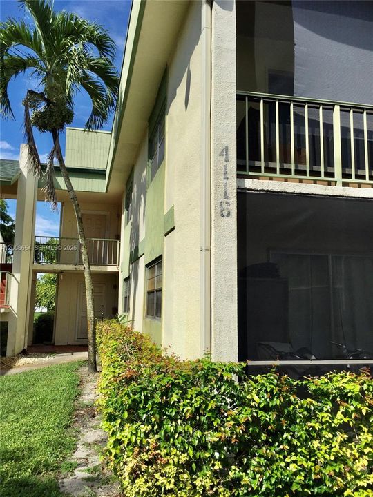 For Sale: $109,900 (1 beds, 1 baths, 680 Square Feet)