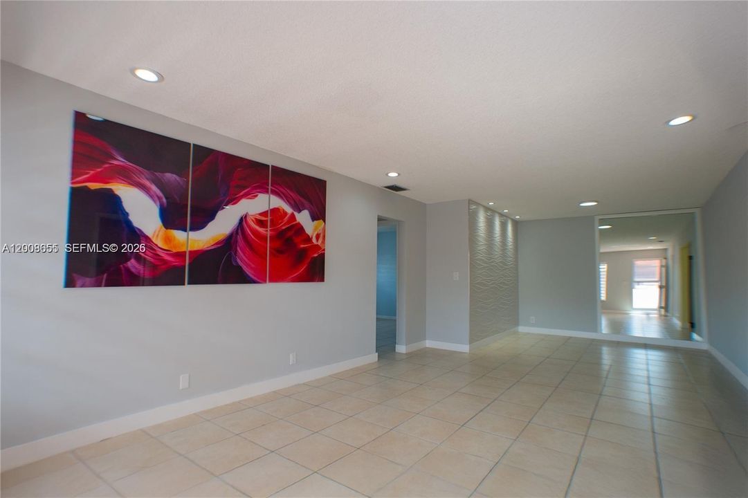 En Venta: $270,000 (3 camas, 1 baños, 952 Pies cuadrados)