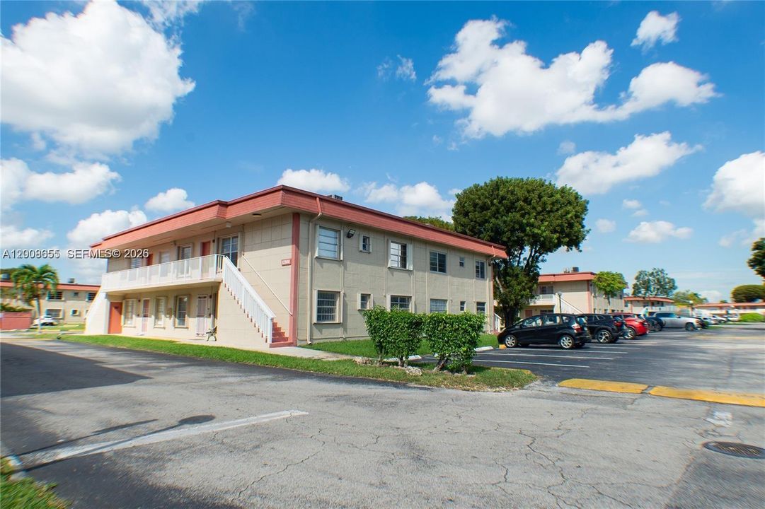 En Venta: $270,000 (3 camas, 1 baños, 952 Pies cuadrados)