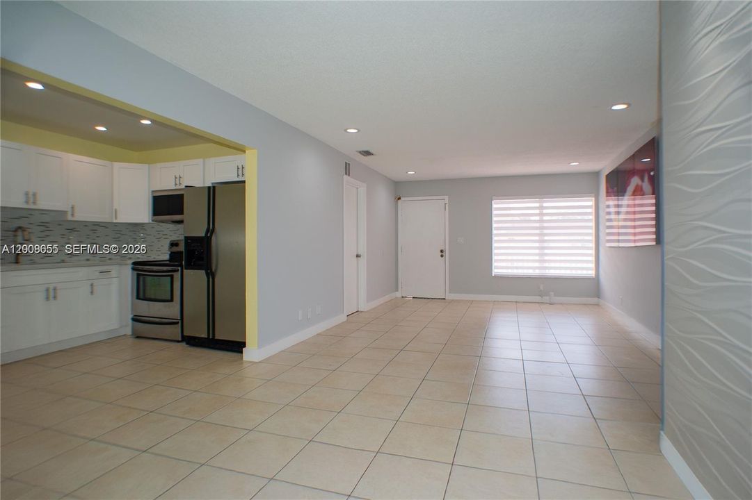 En Venta: $270,000 (3 camas, 1 baños, 952 Pies cuadrados)